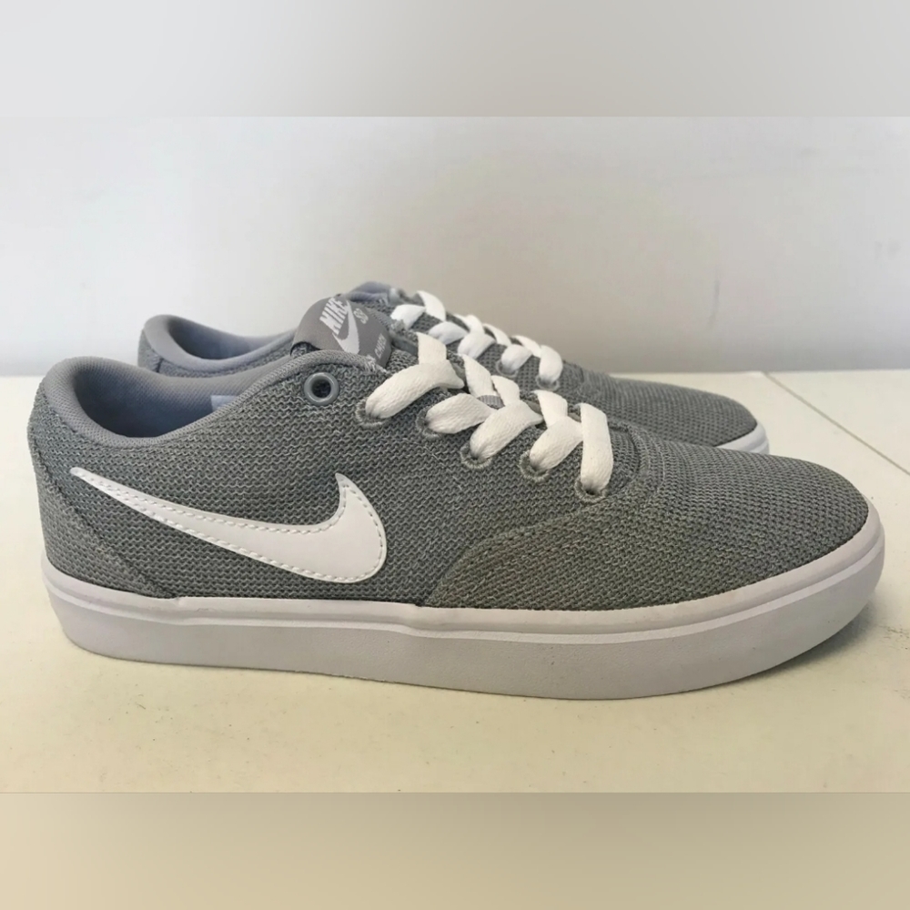 Nike SB Check Solar Sneaker